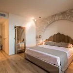 Bassa Maina & 4* أريبوليس