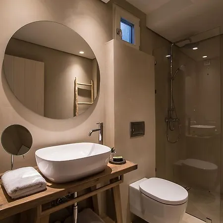 Hotel Bassa Maina &