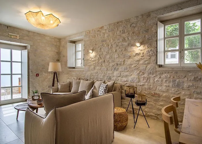 Hotel Bassa Maina & 4*