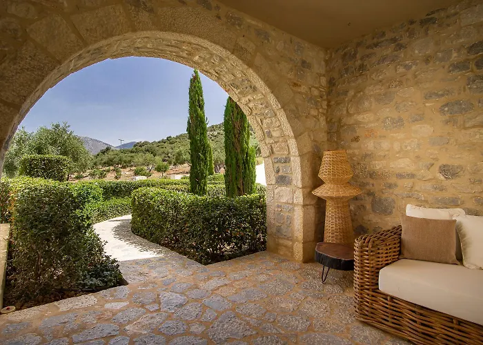 Hotel Bassa Maina & Areopoli