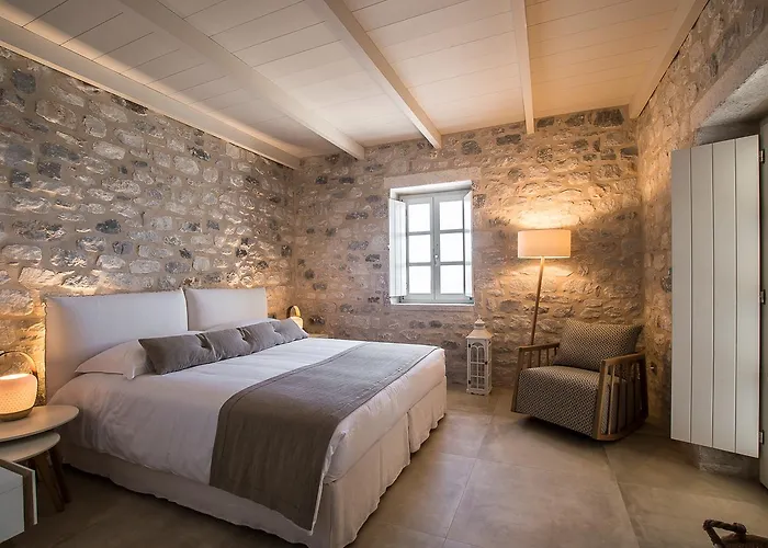 Bassa Maina & Hotel Areopoli