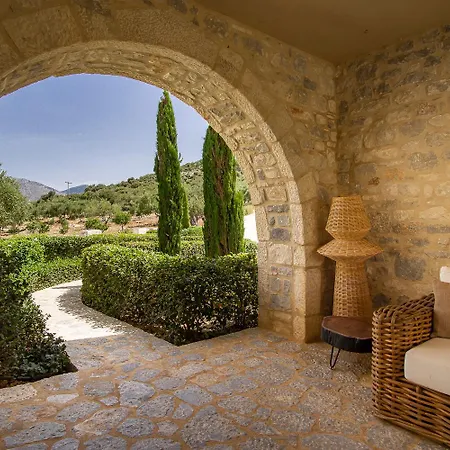 Hotel Bassa Maina & Areopoli