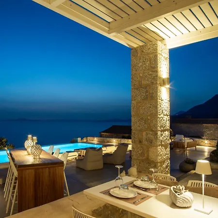 Bassa Maina & Hotel Areopoli