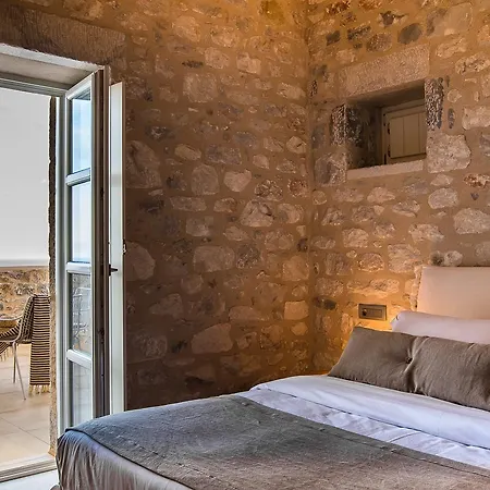 Hotel Bassa Maina & 4*