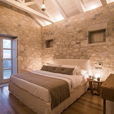 Bassa Maina & 4* Areopoli