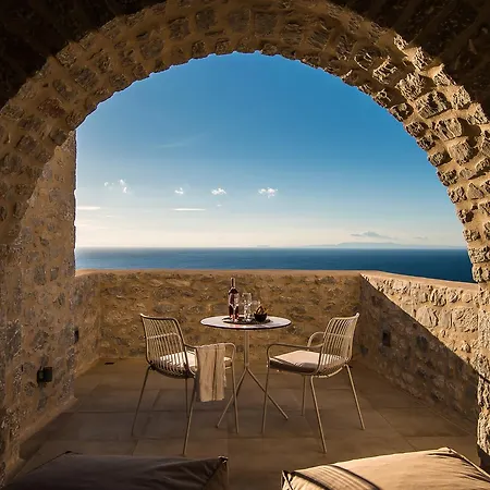 Bassa Maina & 4* Areopoli