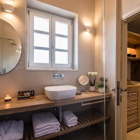 Bassa Maina & Hotel 4*