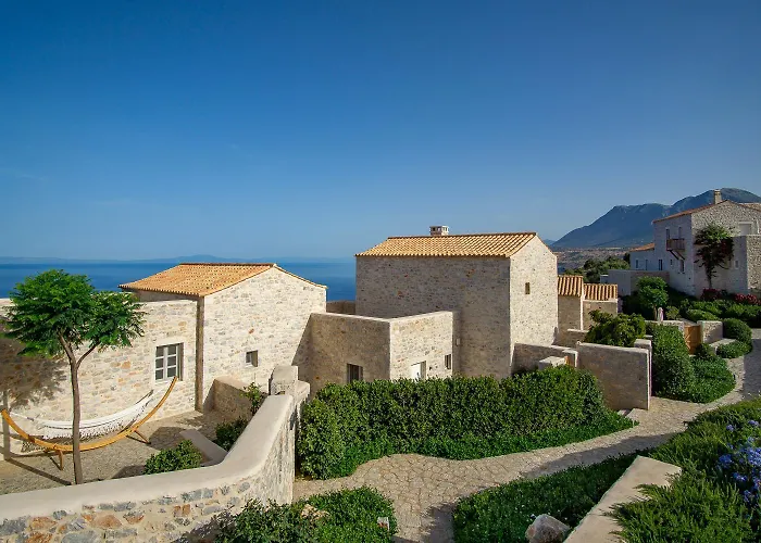 Bassa Maina & 에리아폴리스